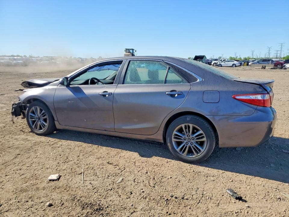 2017 TOYOTA CAMRY SE 2