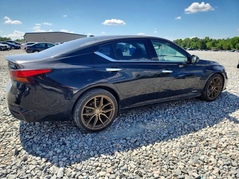 2019 NISSAN ALTIMA EDITION ONE 3