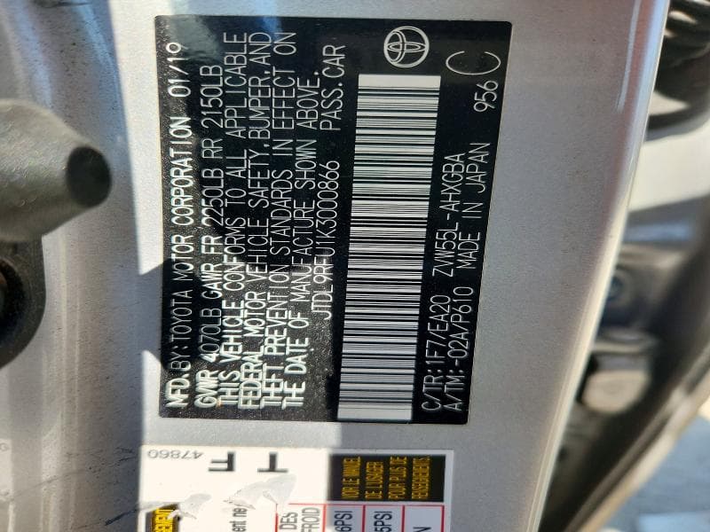 2019 TOYOTA PRIUS XLE AWD-E 12