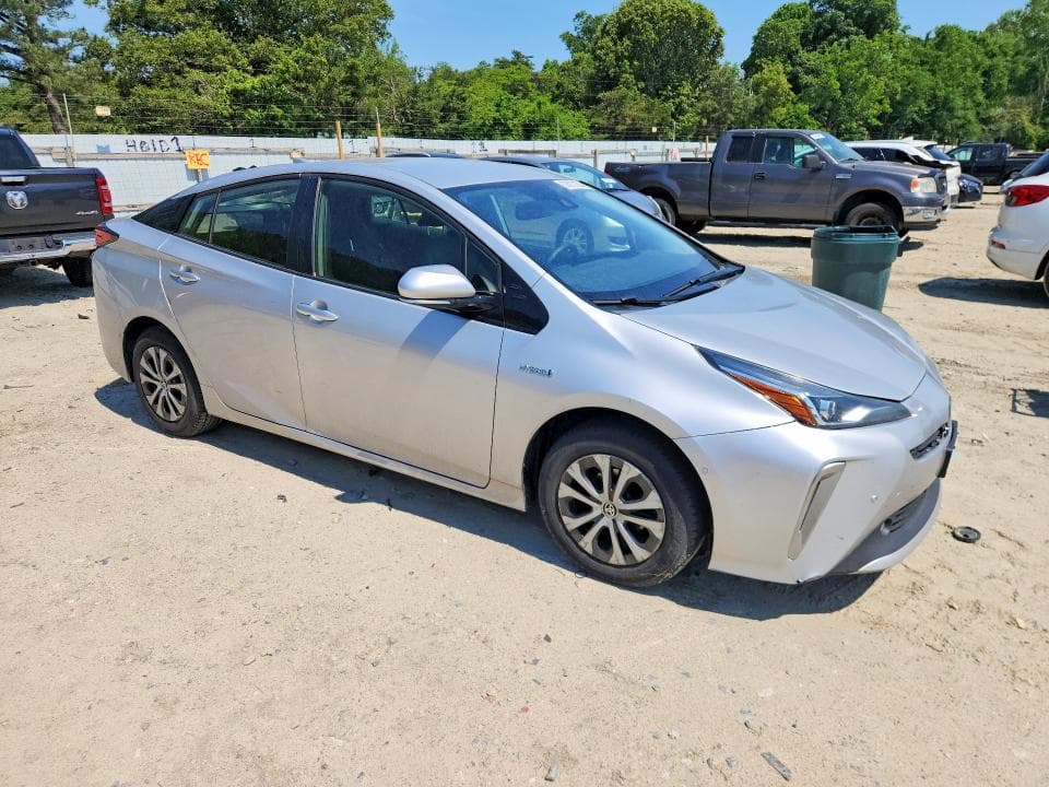 2019 TOYOTA PRIUS XLE AWD-E 4