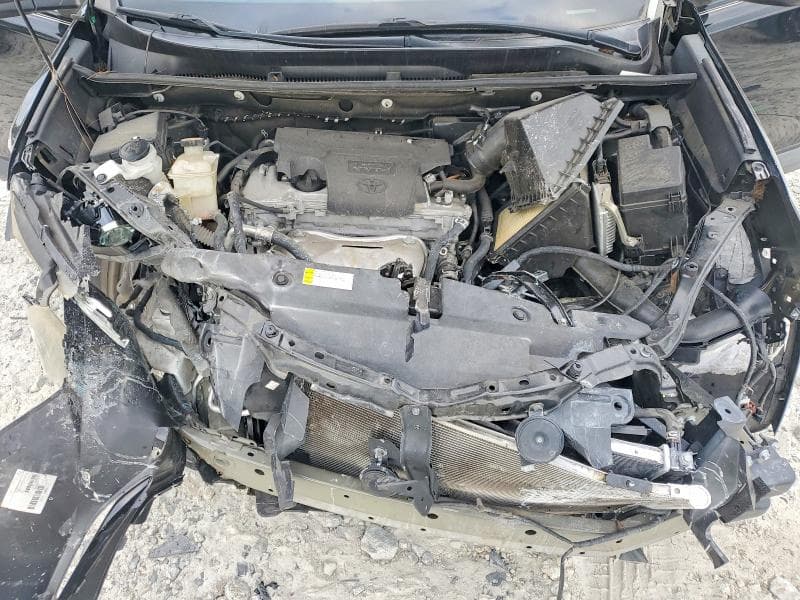 2018 TOYOTA RAV4 LE 12