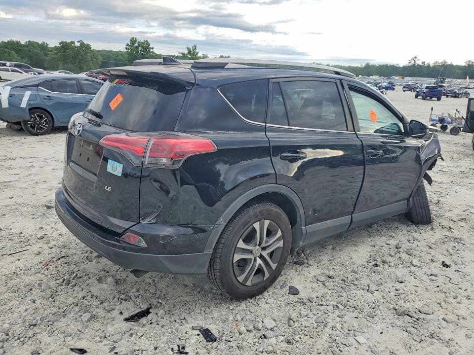 2018 TOYOTA RAV4 LE 3