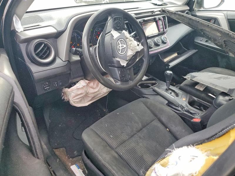 2018 TOYOTA RAV4 LE 8