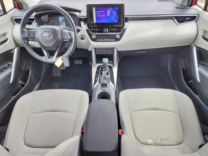 2023 TOYOTA COROLLA CROSS LE LE 8