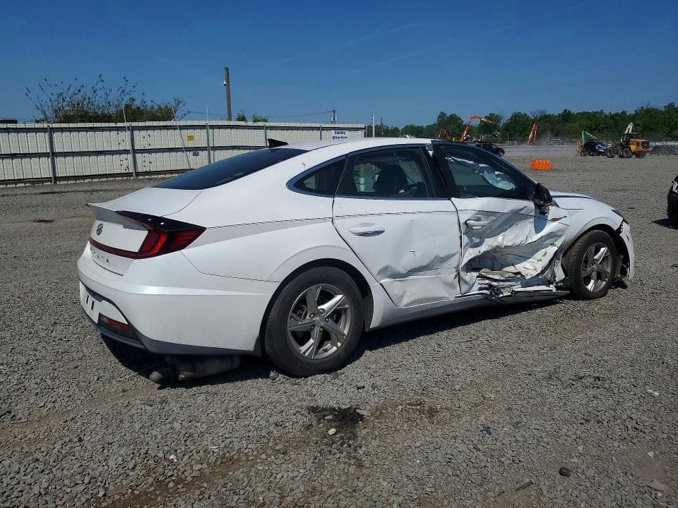 2021 HYUNDAI SONATA SE 3
