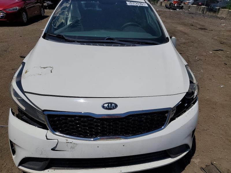 2017 KIA FORTE LX 11
