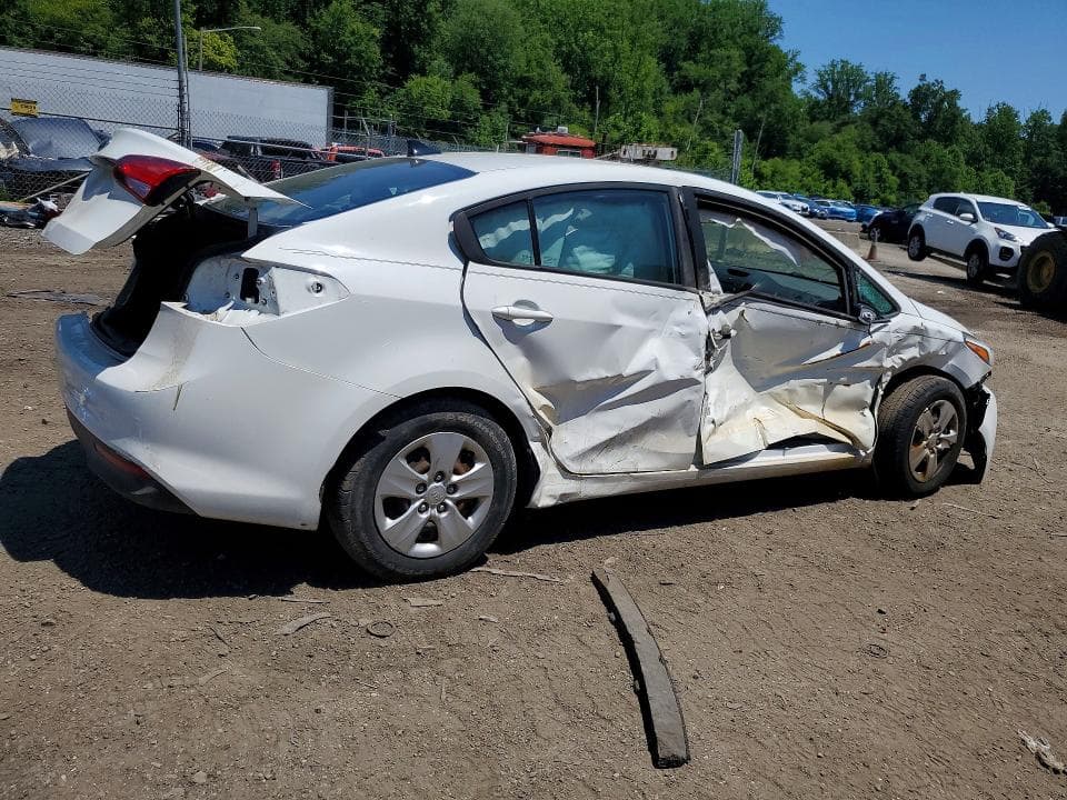 2017 KIA FORTE LX 3