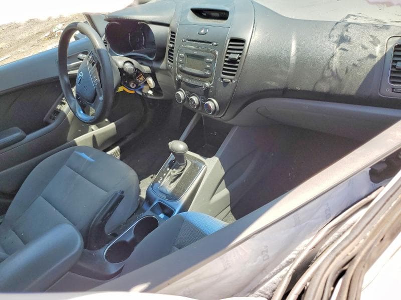 2017 KIA FORTE LX 8