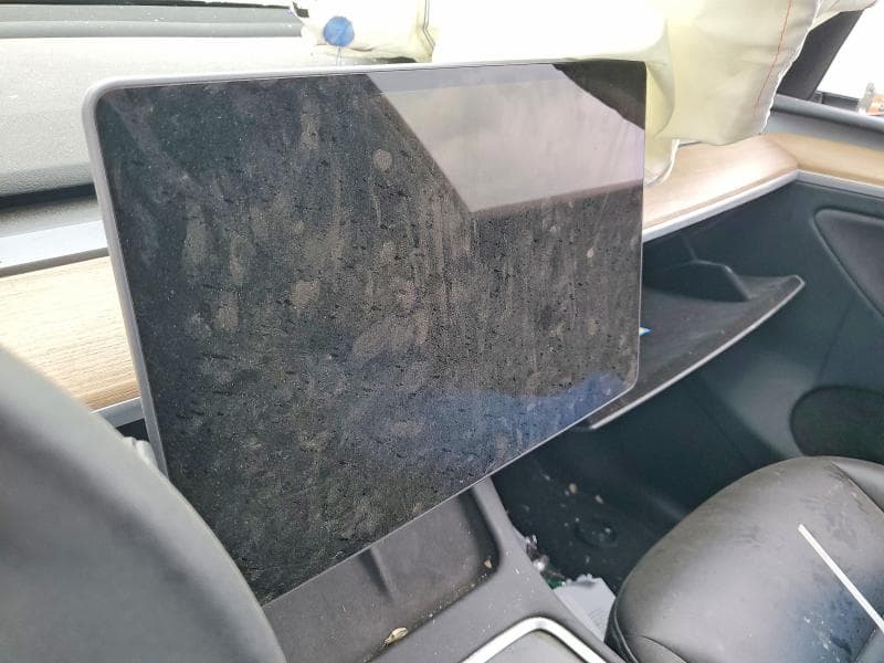 2025 TESLA MODEL Y 9