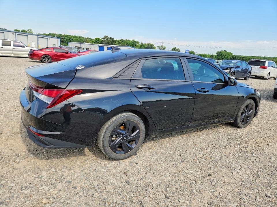 2022 HYUNDAI ELANTRA SEL 3