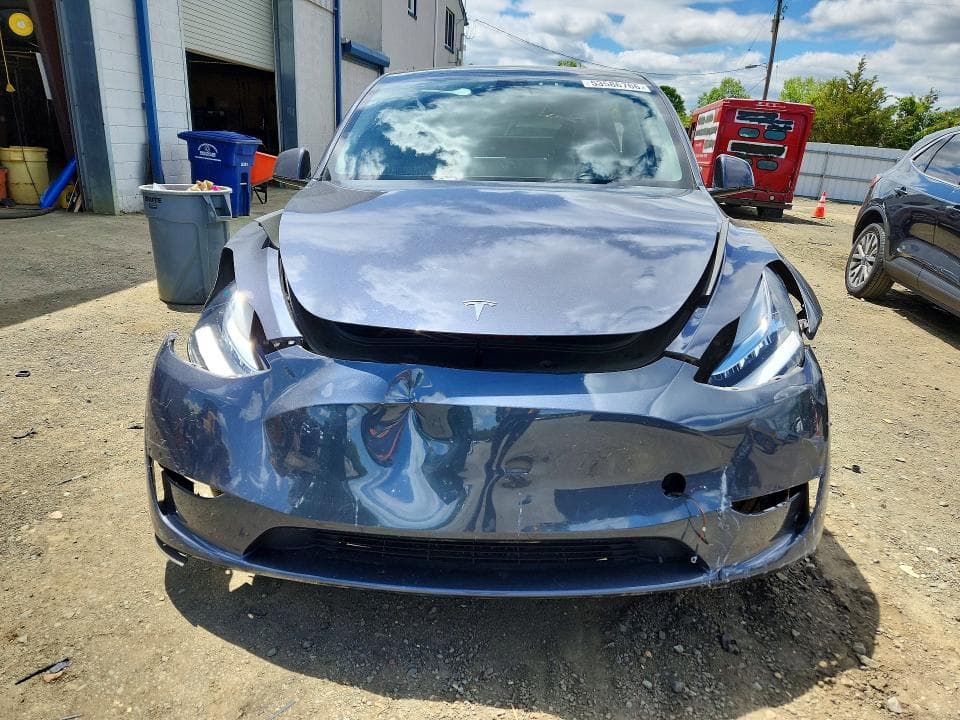 2023 TESLA MODEL Y 5