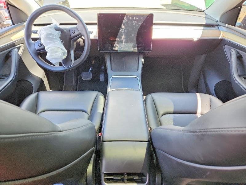 2023 TESLA MODEL Y 8