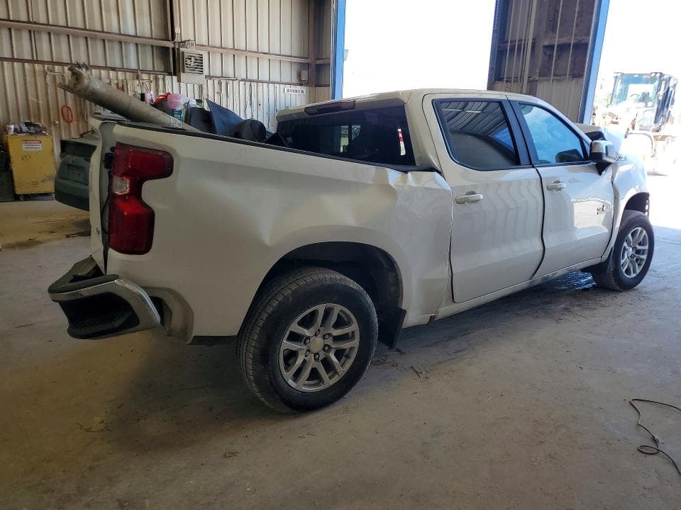2019 CHEVROLET SILVERADO K1500 LT 3