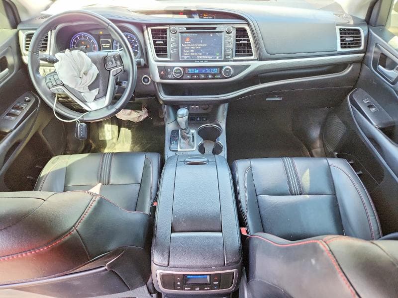 2019 TOYOTA HIGHLANDER XLE 8