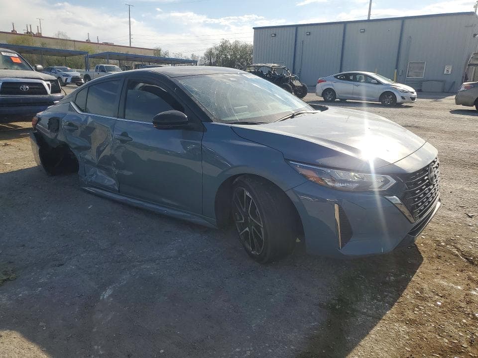2024 NISSAN SENTRA SR 4
