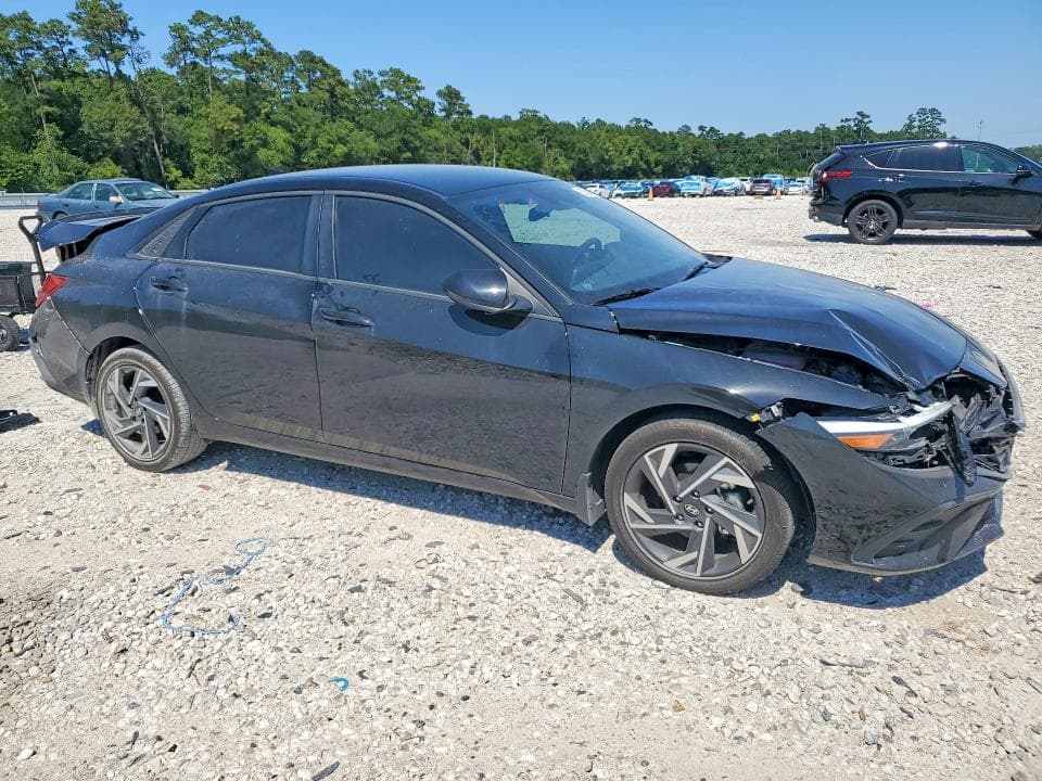 2025 HYUNDAI ELANTRA HYBRID SEL SPORT 4