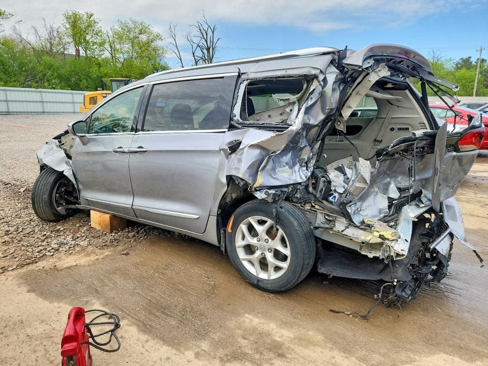 2020 CHRYSLER PACIFICA LIMITED LIMITED 2