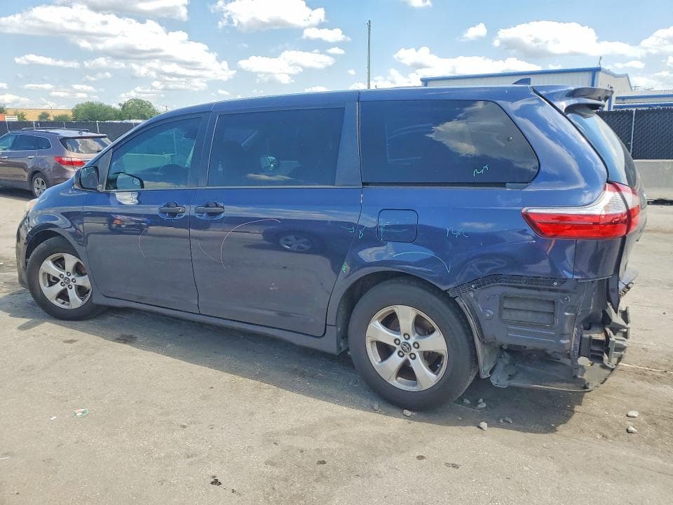 2019 TOYOTA SIENNA L 7-PASSENGER 2