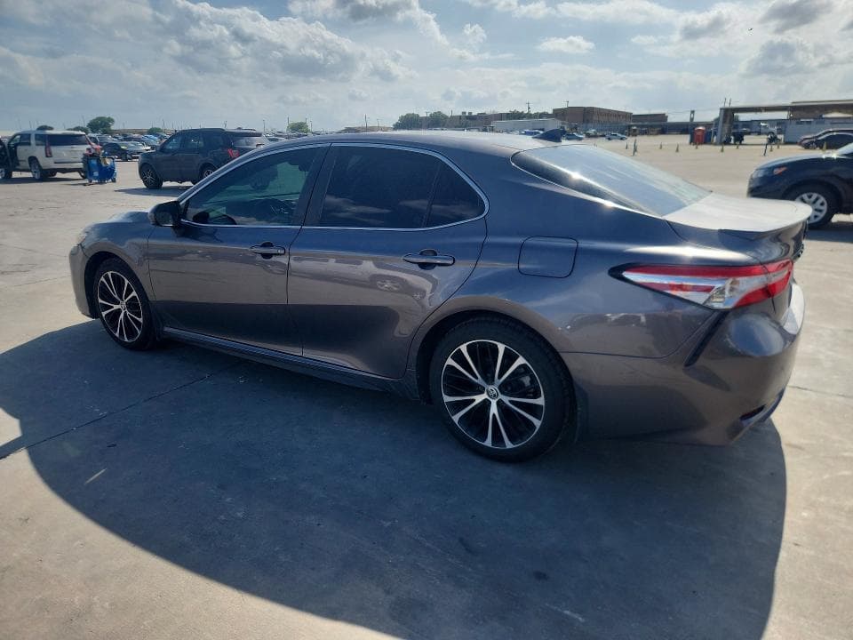 2020 TOYOTA CAMRY SE SE 2