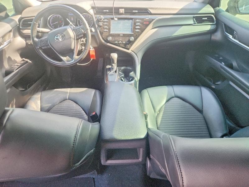 2020 TOYOTA CAMRY SE SE 8