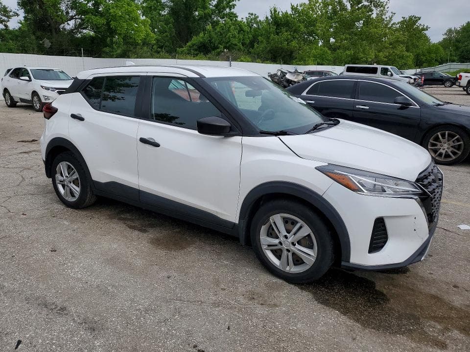 2021 NISSAN KICKS S 4