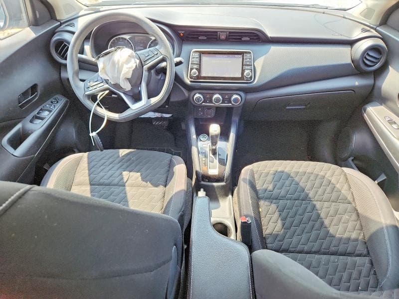 2021 NISSAN KICKS S 8