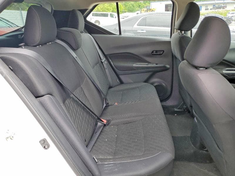 2021 NISSAN KICKS S 10