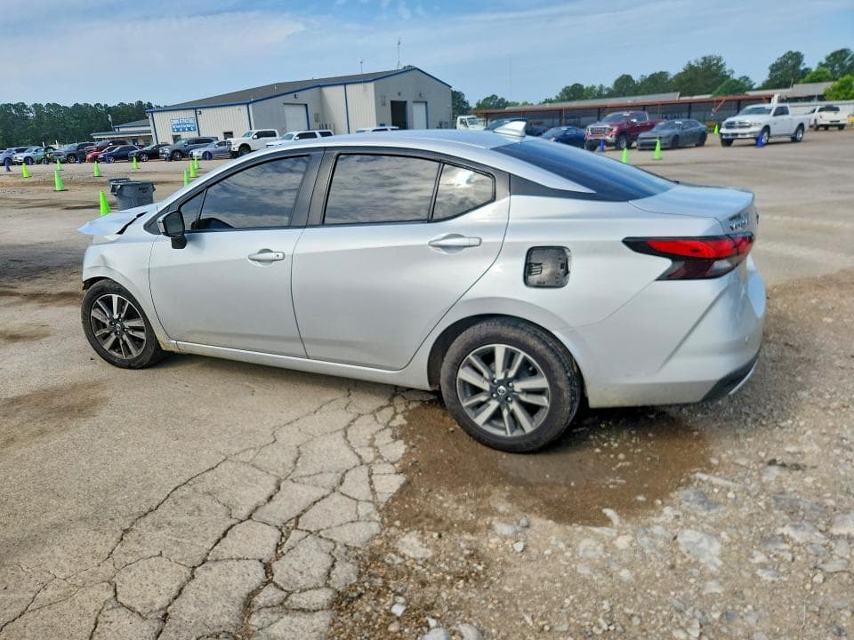 2020 NISSAN VERSA SV 2
