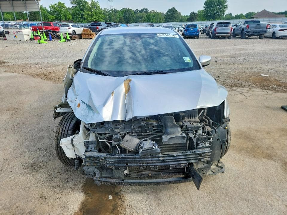 2020 NISSAN VERSA SV 5