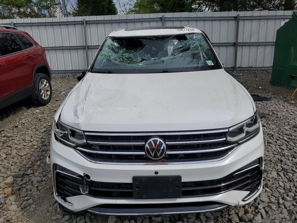 2022 VOLKSWAGEN TIGUAN SEL R-LINE SEL R-LINE 5