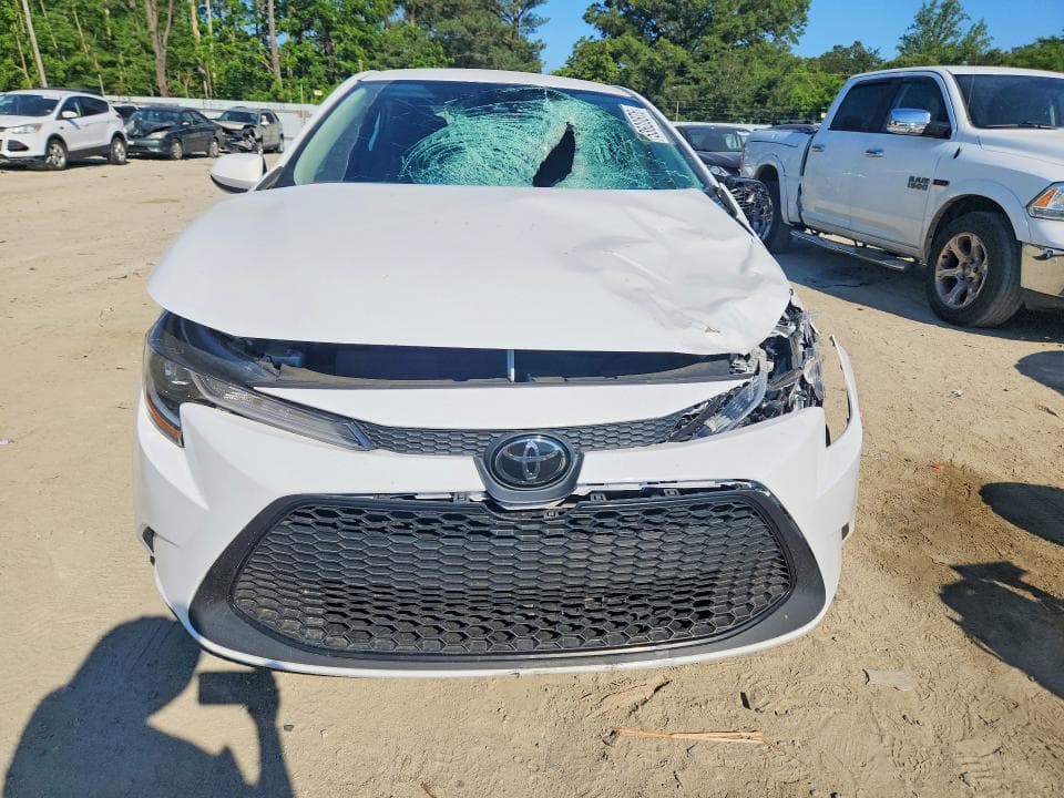 2022 TOYOTA COROLLA LE 5