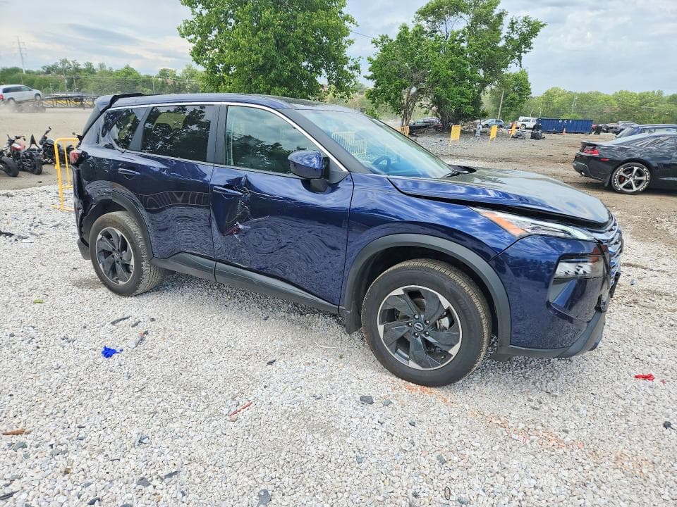 2025 NISSAN ROGUE SV 4