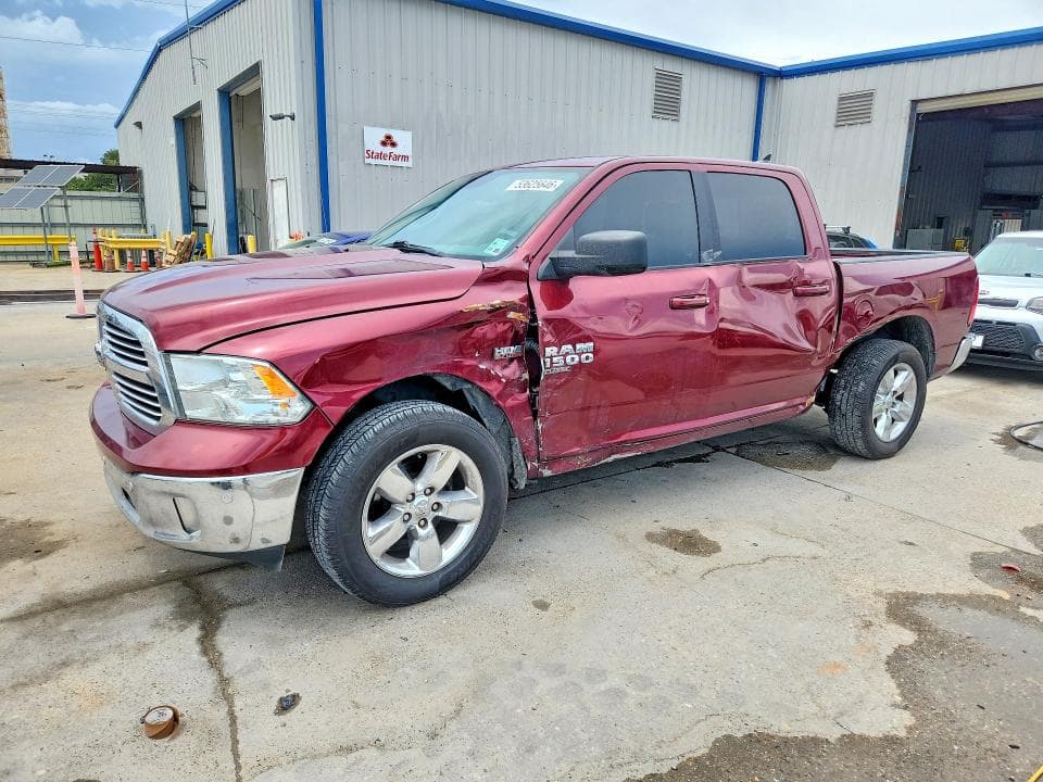 2019 RAM 1500 CLASSIC SLT 1