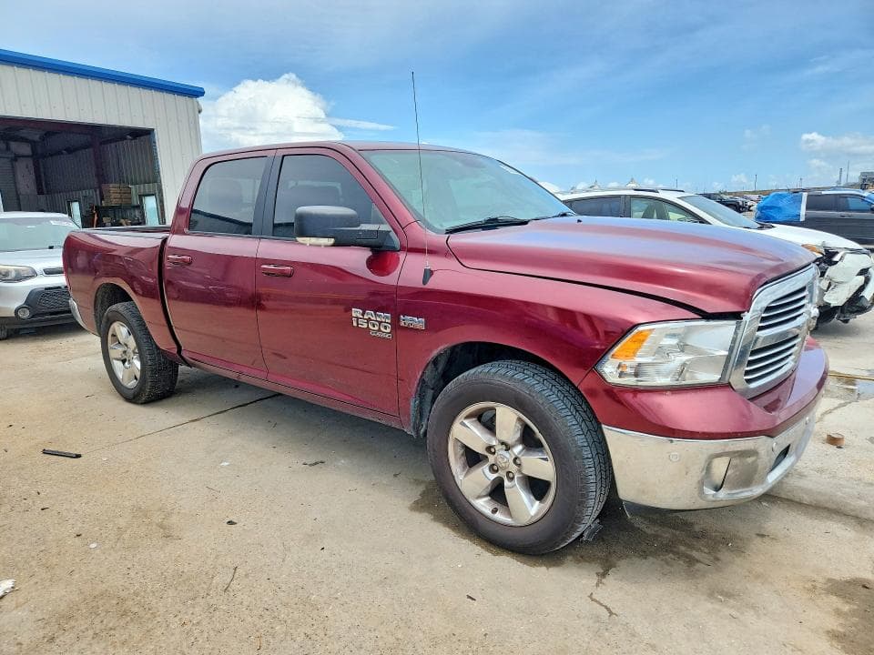 2019 RAM 1500 CLASSIC SLT 4