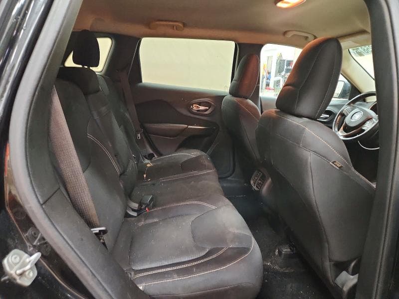 2016 JEEP CHEROKEE LATITUDE 11