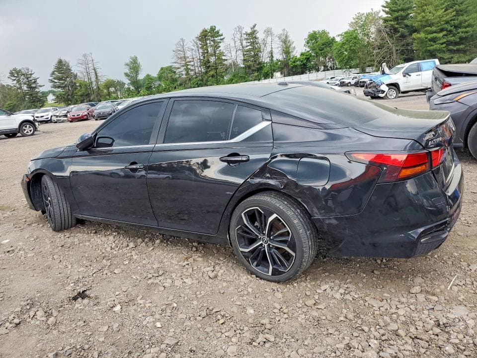 2023 NISSAN ALTIMA SR 2