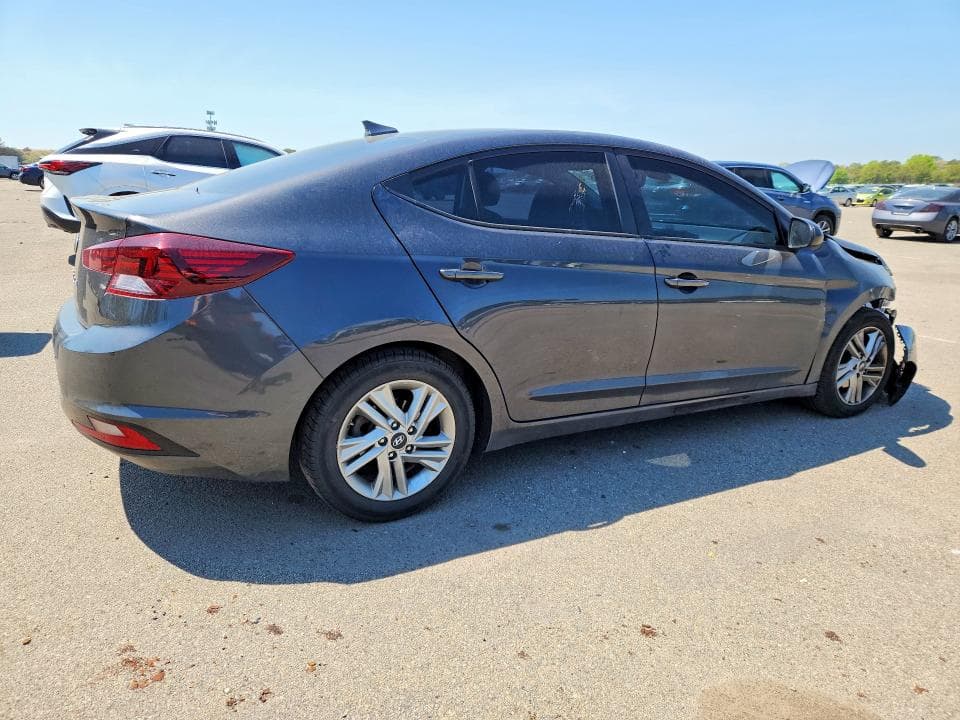2020 HYUNDAI ELANTRA SEL 3