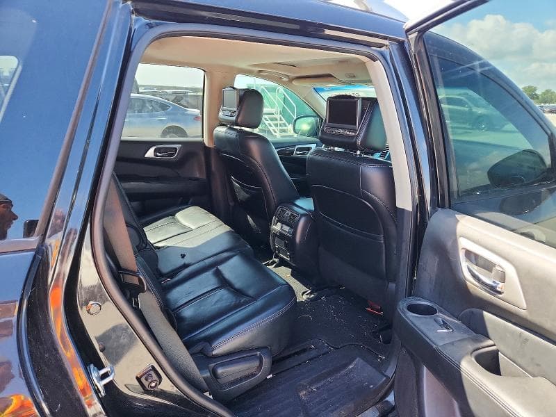 2016 NISSAN PATHFINDER SL 11
