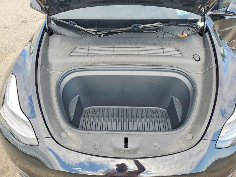 2024 TESLA MODEL Y 12