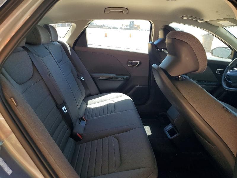 2025 KIA K4 EX 10