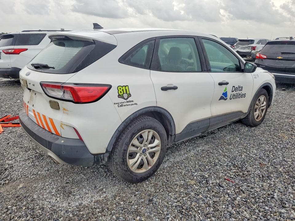 2021 FORD ESCAPE S 3
