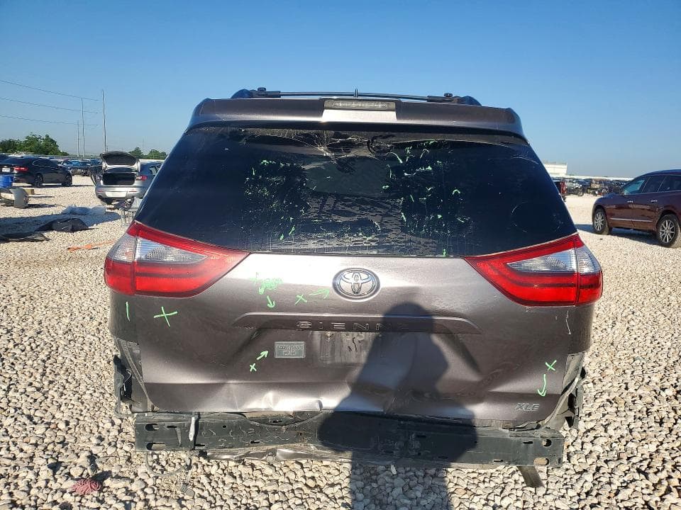 2020 TOYOTA SIENNA XLE PREMIUM 8-PASSENGER XLE PREMIUM 8-PASSENGER 6