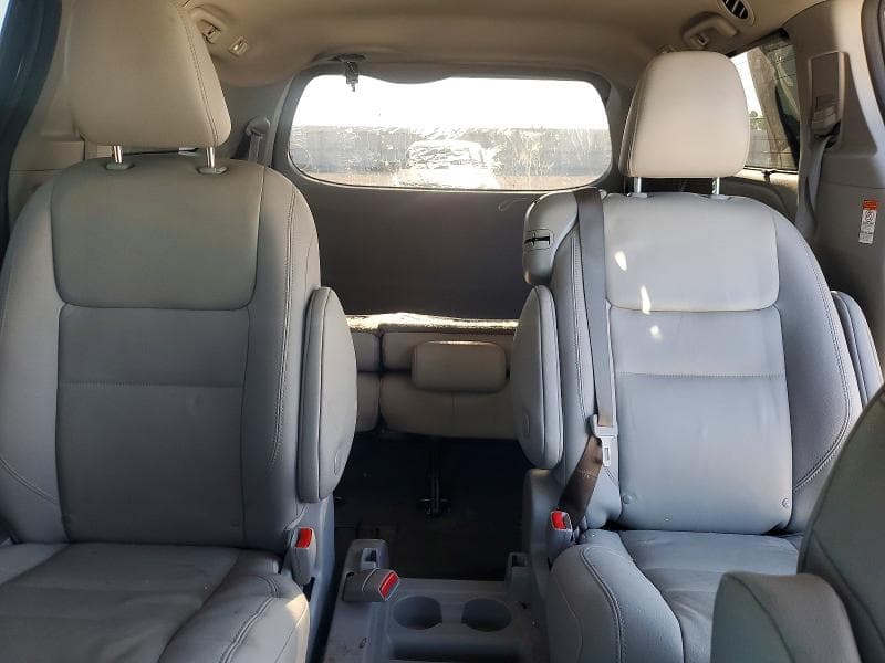 2020 TOYOTA SIENNA XLE PREMIUM 8-PASSENGER XLE PREMIUM 8-PASSENGER 10