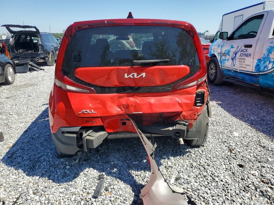 2022 KIA SOUL LX 6