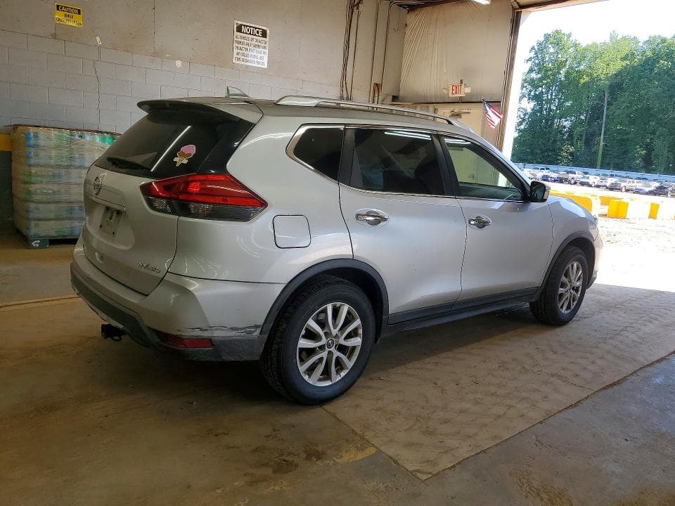 2017 NISSAN ROGUE SV 3
