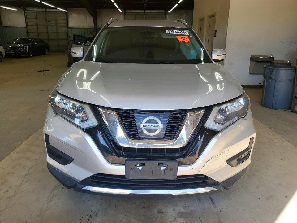 2017 NISSAN ROGUE SV 5
