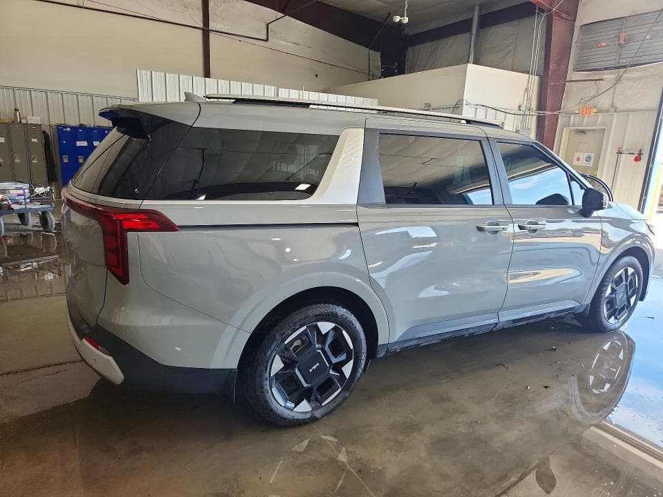 2026 KIA CARNIVAL EX EX 3