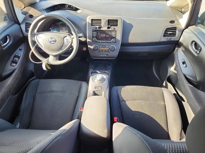 2017 NISSAN LEAF S S 8