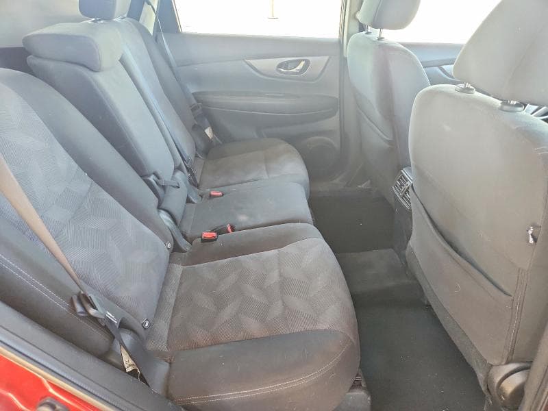 2016 NISSAN ROGUE SV 11