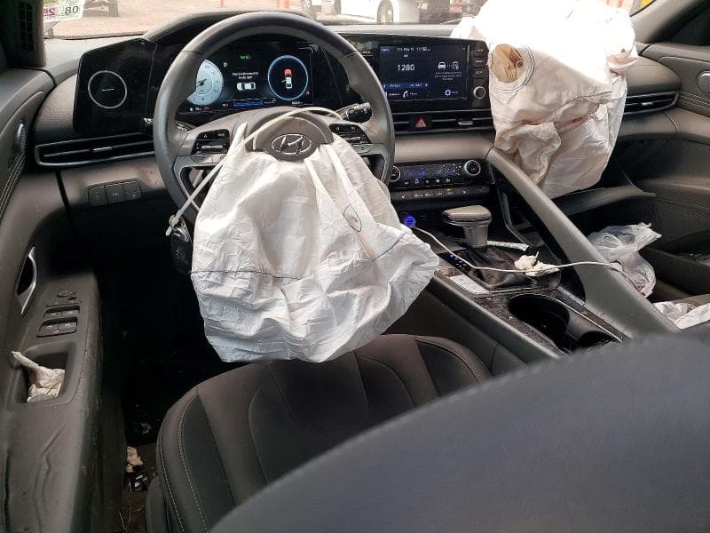 2022 HYUNDAI ELANTRA SEL 8